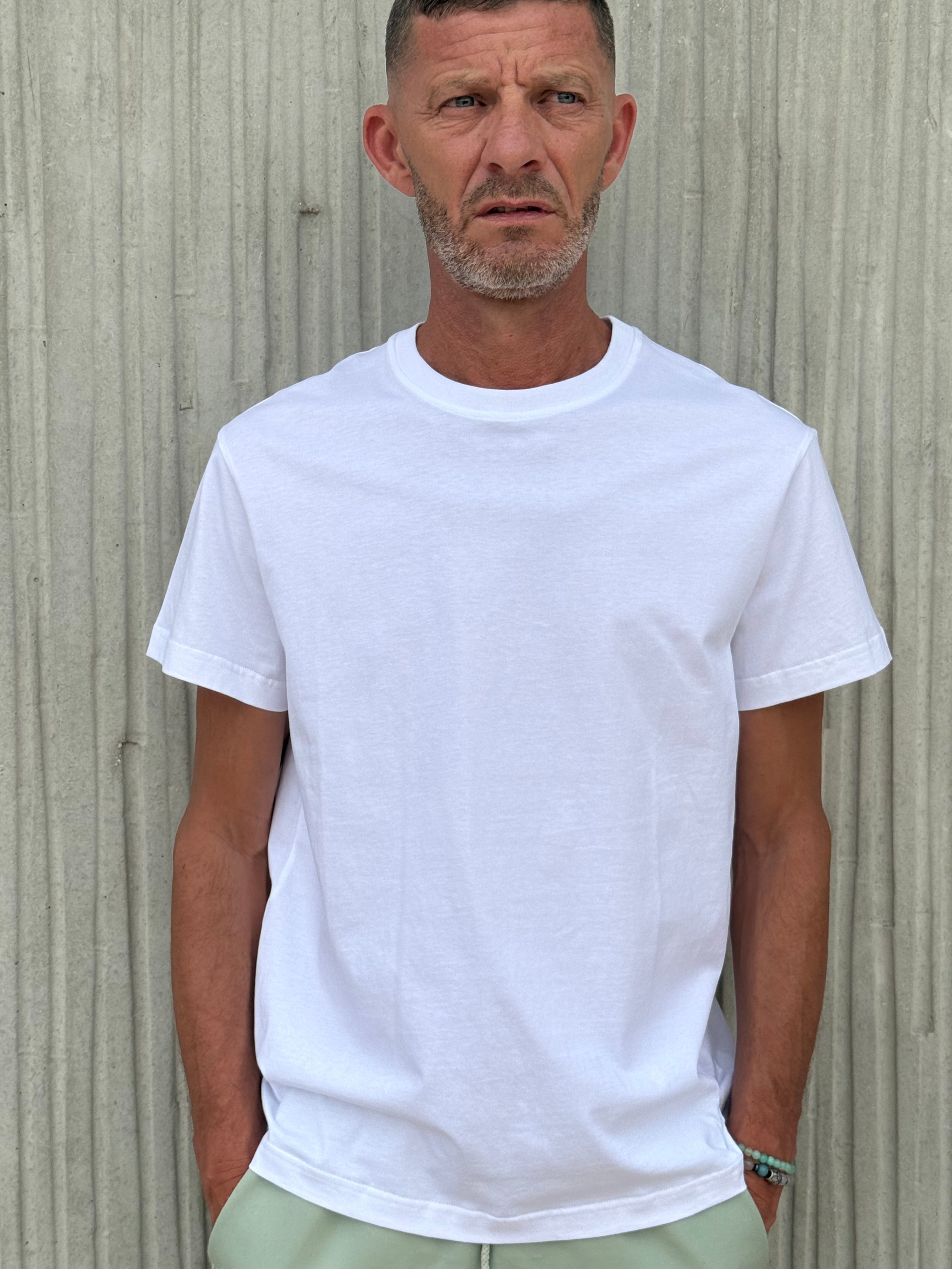 T-Shirt T180