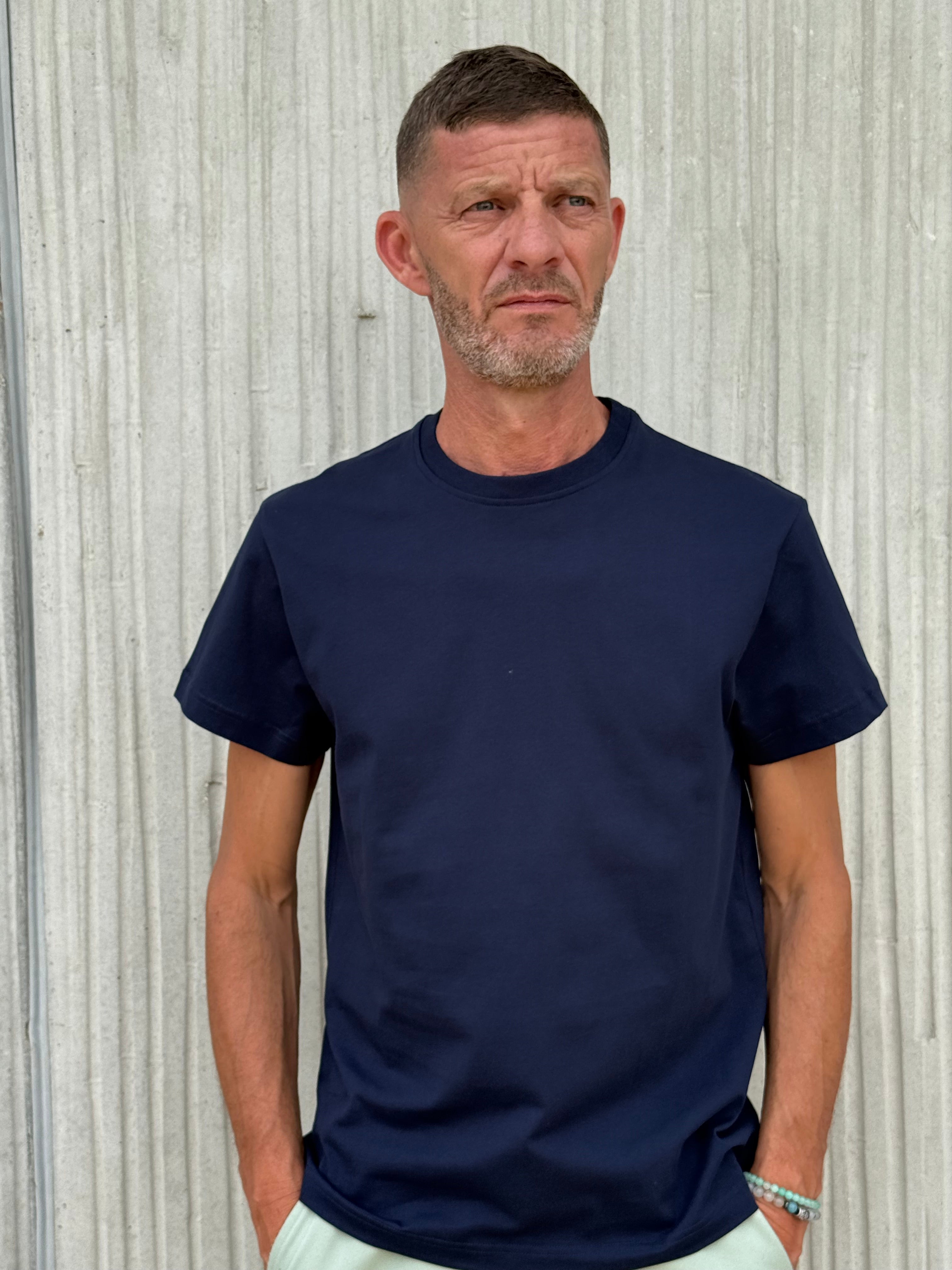 T-Shirt T180